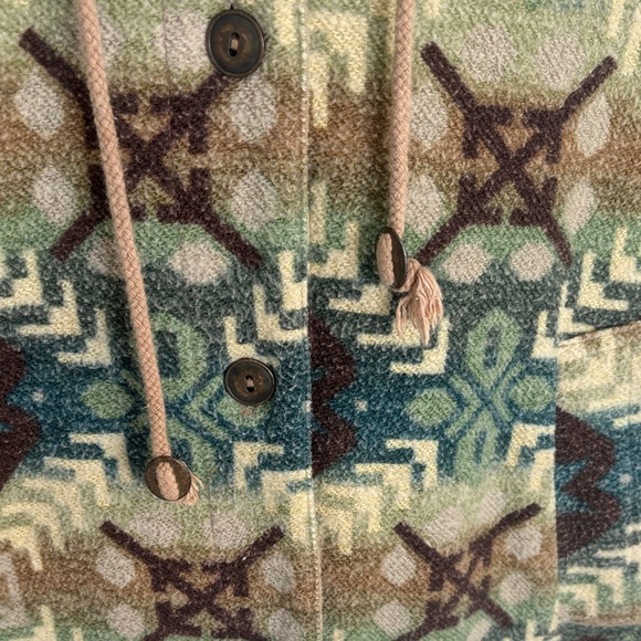 Vintage Patterned Hooded Sleeveless Vest in Green and Brown - Picture 4 of 6